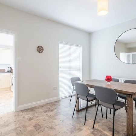 Superb Central 2 Bed Home เคมบริดจ์ ภายนอก รูปภาพ